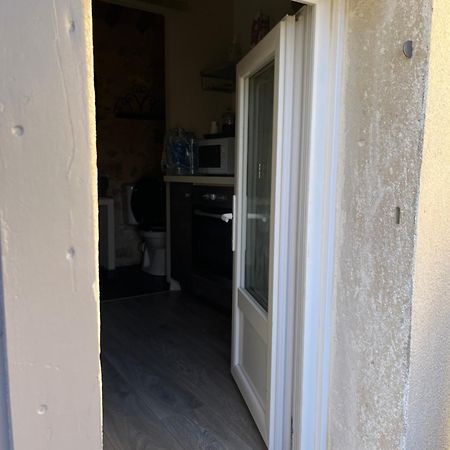 Petit Studio Le Pigeonnier A 5 Mn De Lourmarin Puyvert 외부 사진