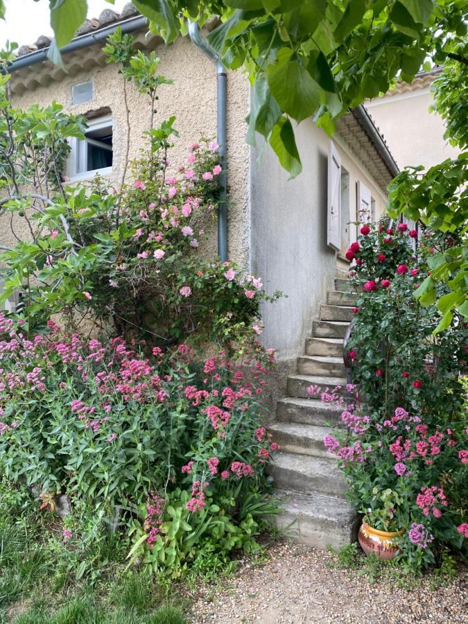 Petit Studio Le Pigeonnier A 5 Mn De Lourmarin Puyvert 외부 사진